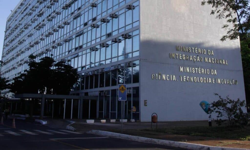 xfachada-do-ministerio